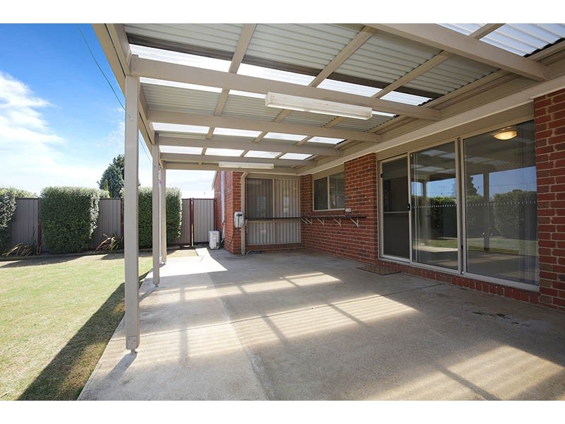 1 Bernard Court, Lara VIC 3212