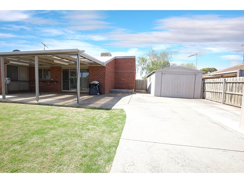 1 Bernard Court, Lara VIC 3212