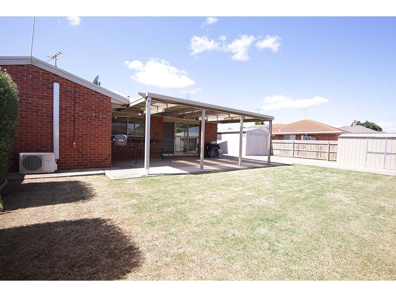 1 Bernard Court, Lara VIC 3212