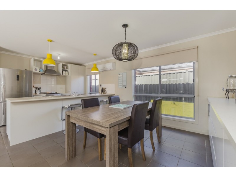 6 Nankeen Avenue, Lara VIC 3212