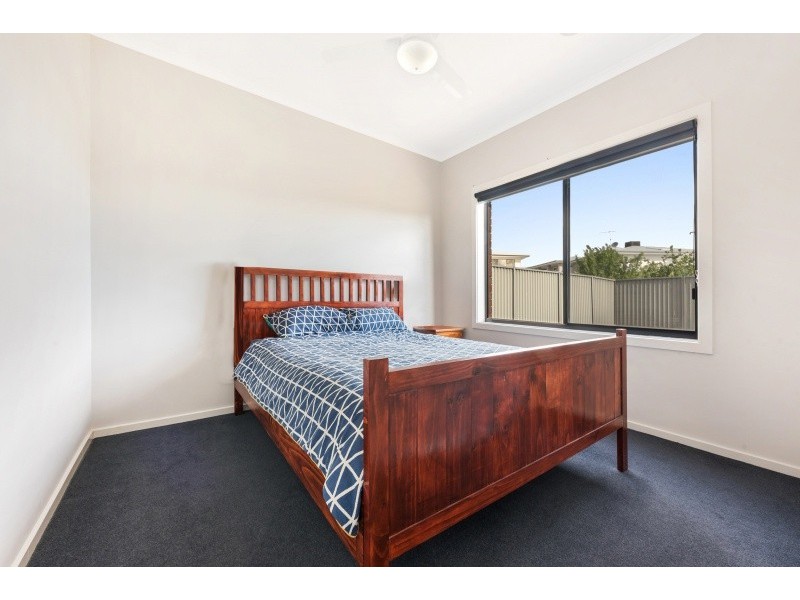44 Moorhen Drive, Lara VIC 3212