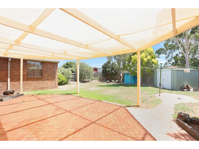 33 Henderson Drive, Lara VIC 3212