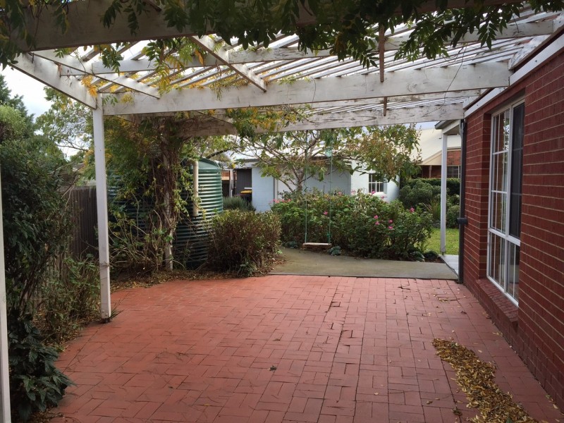 12 Andrea Court, Lara VIC 3212