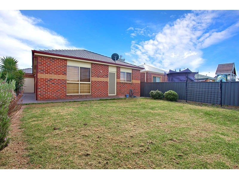24 Silvergum Street, Wyndham Vale VIC 3024