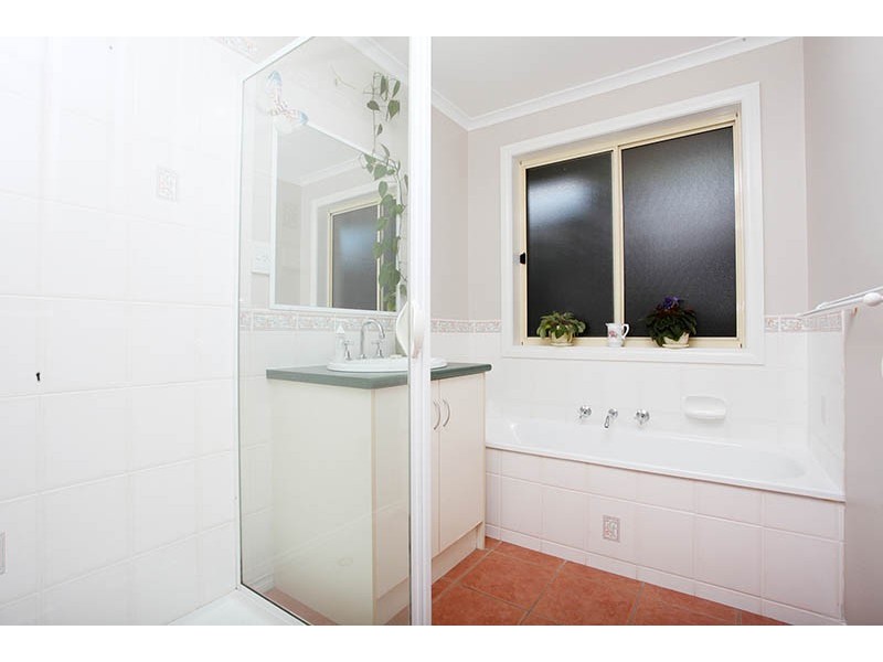 12 Cumberland Drive, Lara VIC 3212