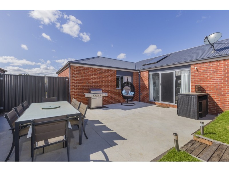 6 Nankeen Avenue, Lara VIC 3212