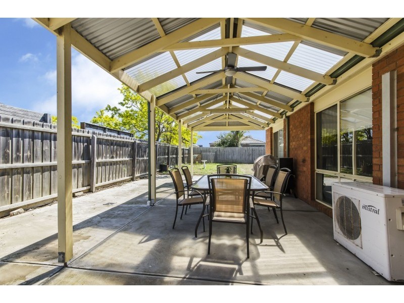 17 Felicity Court, Lara VIC 3212