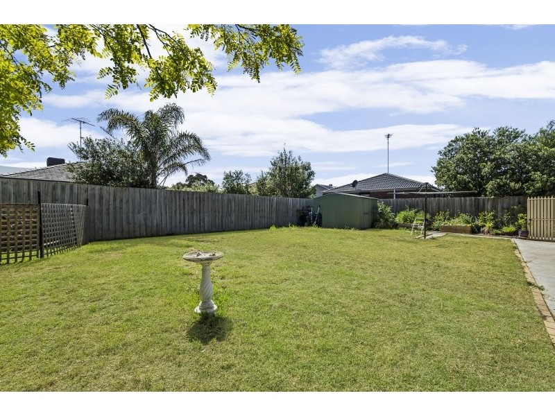 17 Felicity Court, Lara VIC 3212
