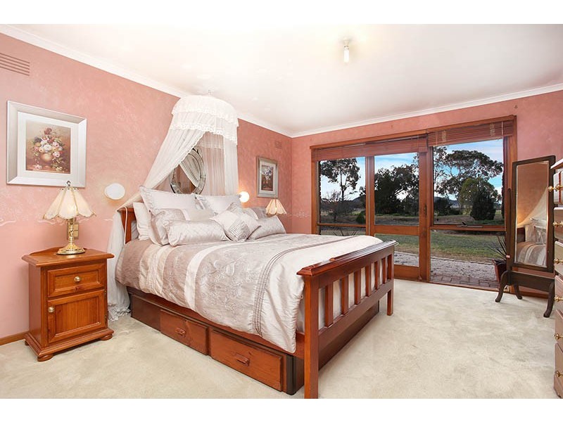 280 Plains Road, Lara VIC 3212