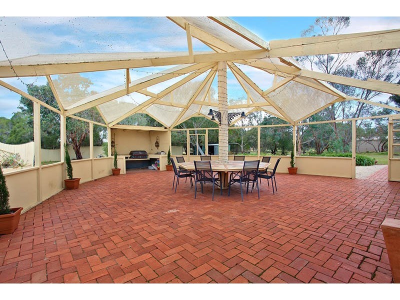 280 Plains Road, Lara VIC 3212