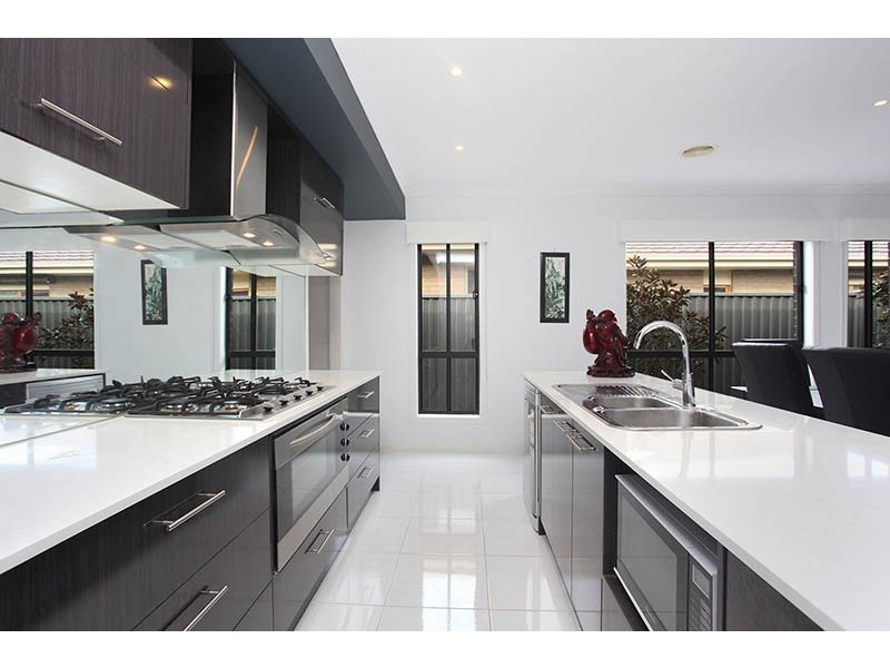 21 Springwater Drive, Lara VIC 3212