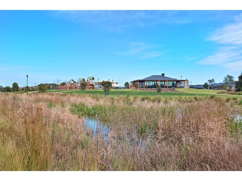 21 Springwater Drive, Lara VIC 3212