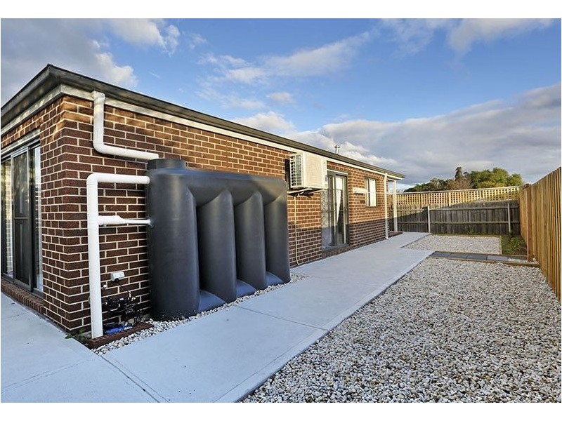 2/15 Watsonia Grove, Norlane VIC 3214