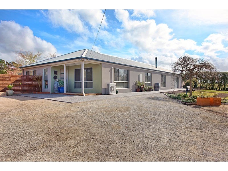 567 Bacchus Marsh Road, Lara VIC 3212