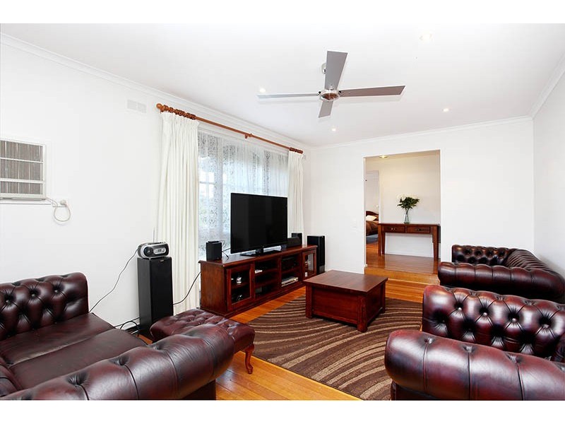 21 Sheeran Crescent, Lara VIC 3212