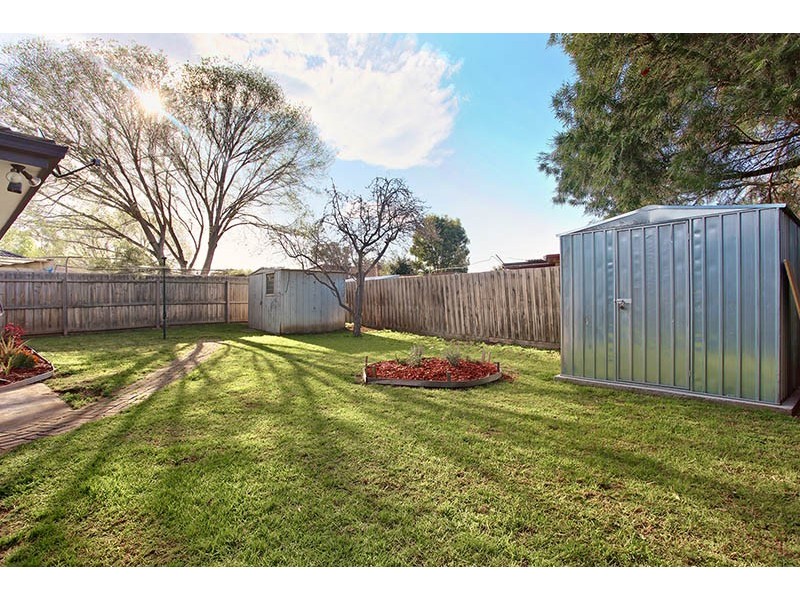 21 Sheeran Crescent, Lara VIC 3212