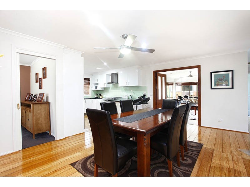 14 Canterbury Road East, Lara VIC 3212