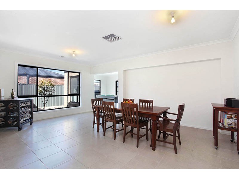 9 Stilt Court, Lara VIC 3212