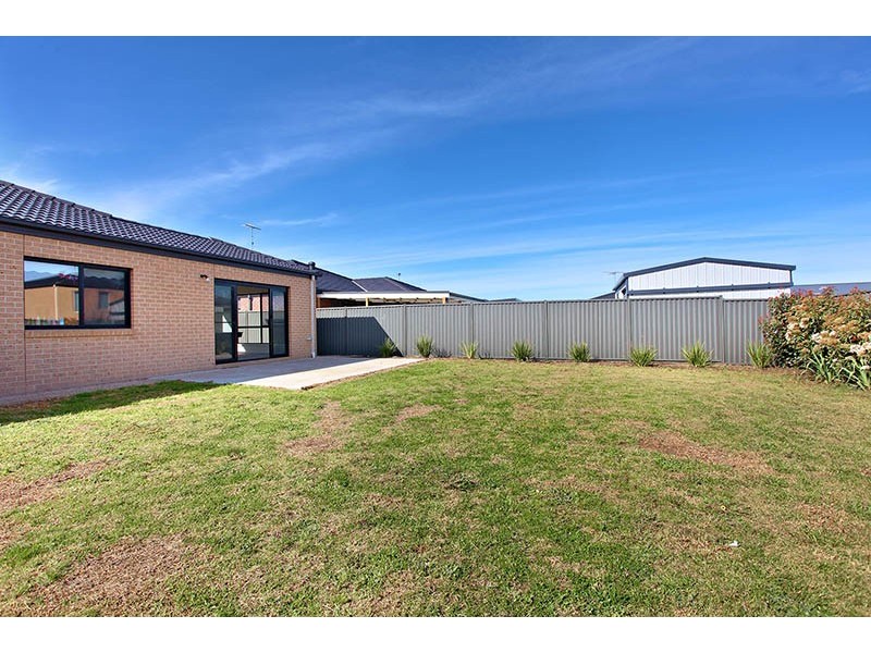 9 Stilt Court, Lara VIC 3212