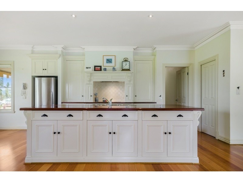 60 Robs Lane, Little River VIC 3211