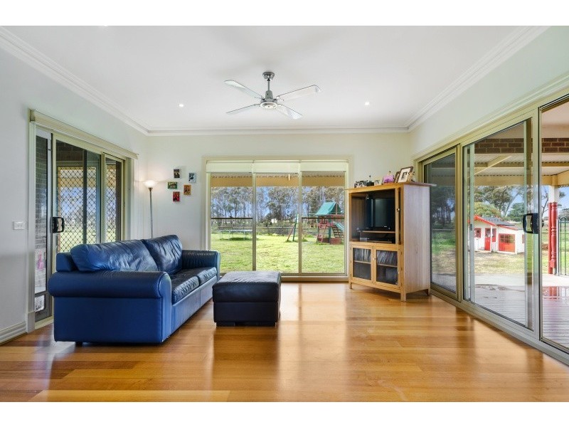 60 Robs Lane, Little River VIC 3211