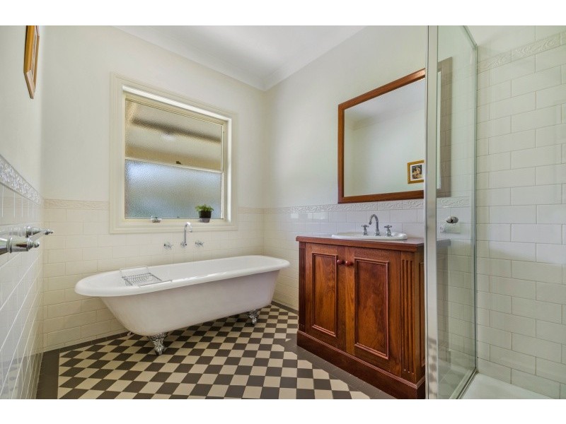 60 Robs Lane, Little River VIC 3211