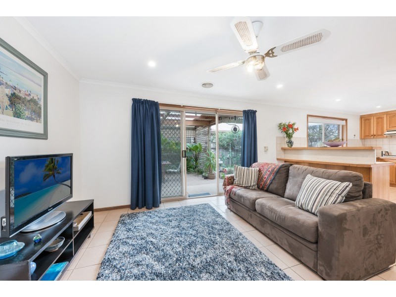 30 Richard Drive, Lara VIC 3212