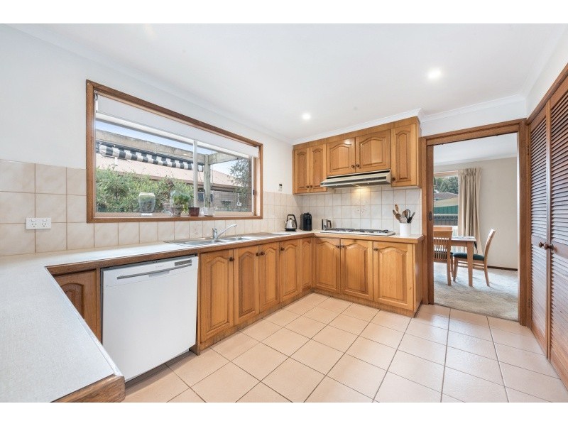 30 Richard Drive, Lara VIC 3212