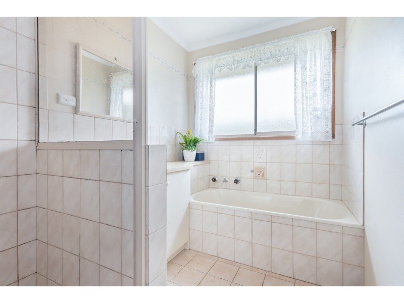 30 Richard Drive, Lara VIC 3212