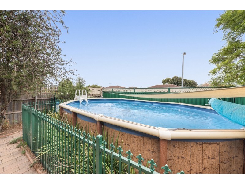 30 Richard Drive, Lara VIC 3212