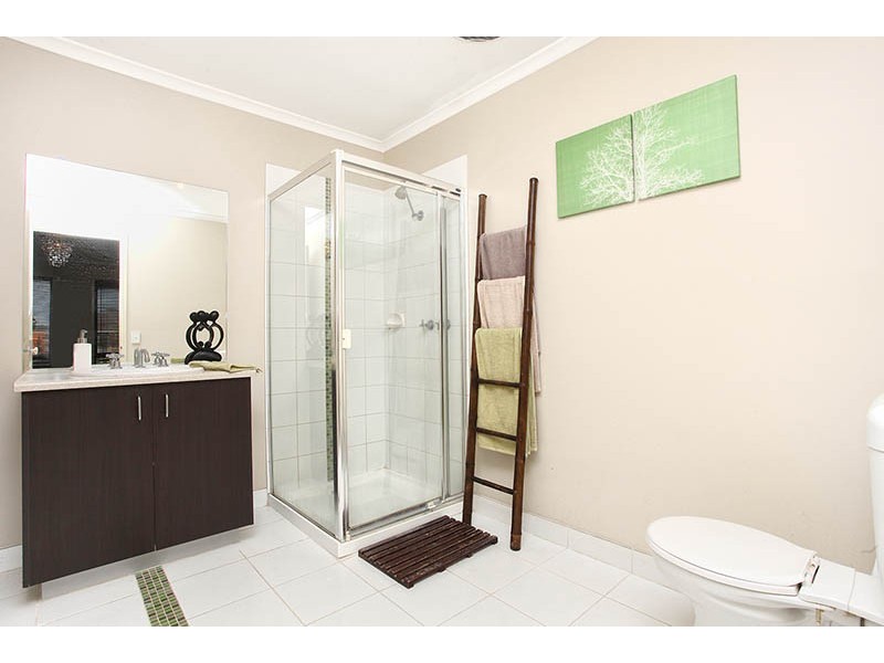 7 McCubbin Court, Corio VIC 3214