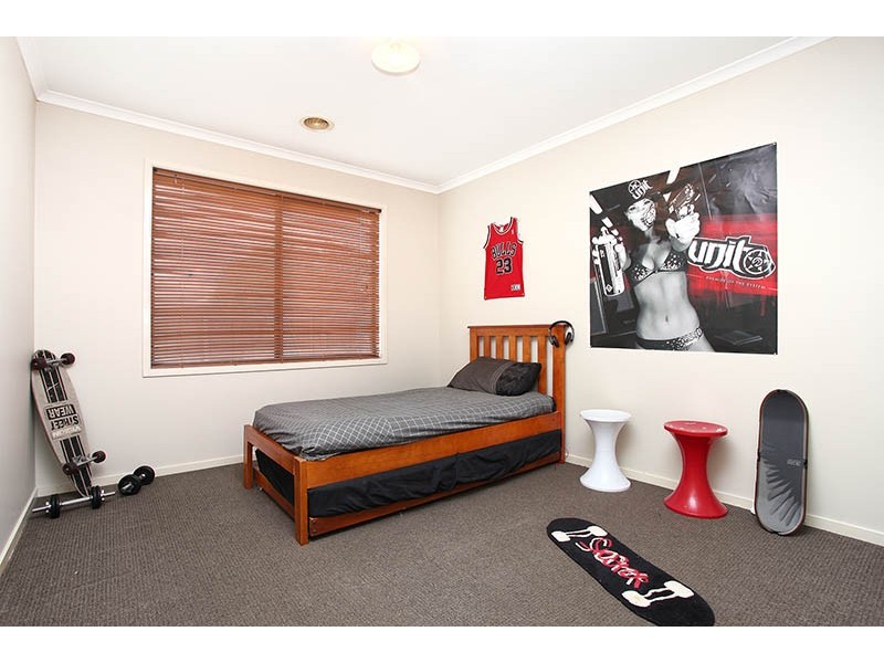 7 McCubbin Court, Corio VIC 3214