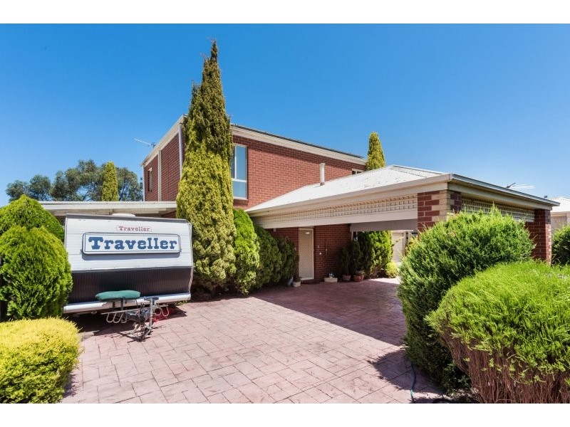 2 Scarlett Grove, Lara VIC 3212