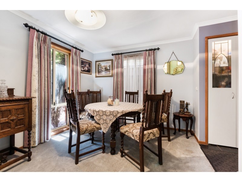2 Scarlett Grove, Lara VIC 3212