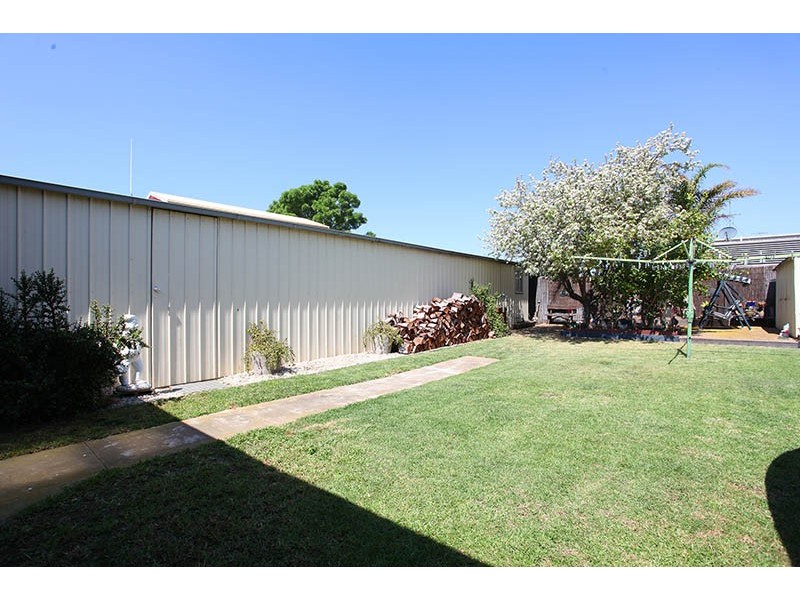 14 Myrtle Grove, North Shore VIC 3214