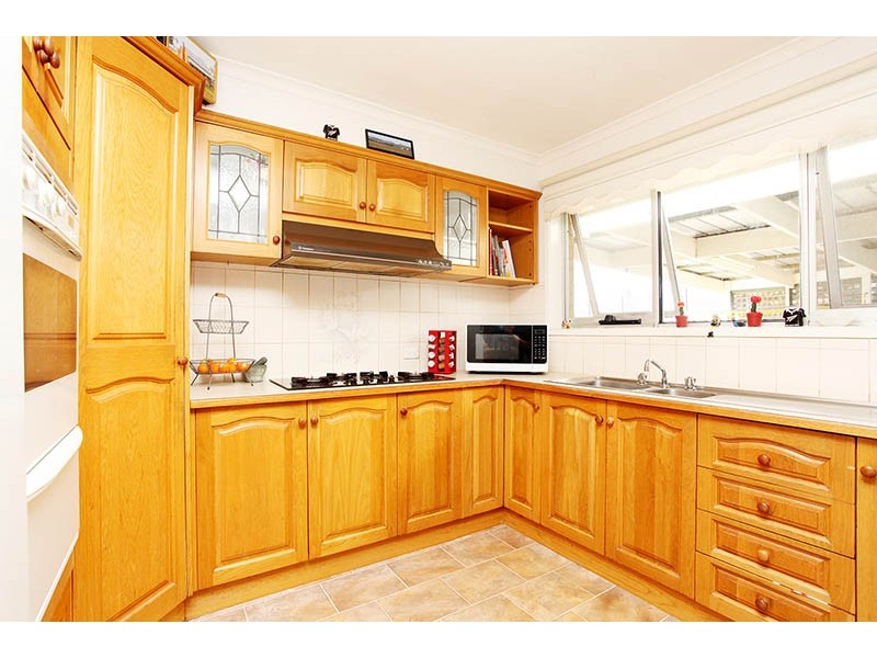 16 Howitt Ave, Corio VIC 3214