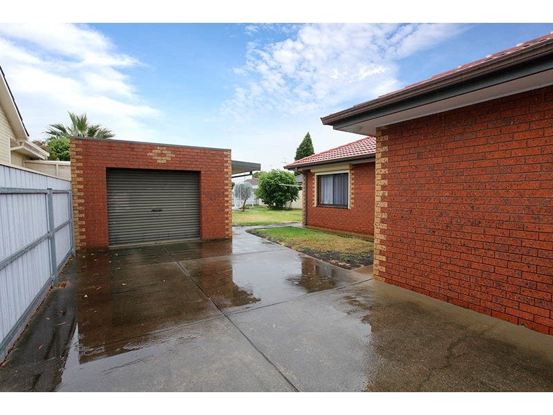 20 Canadian Parade, Corio VIC 3214