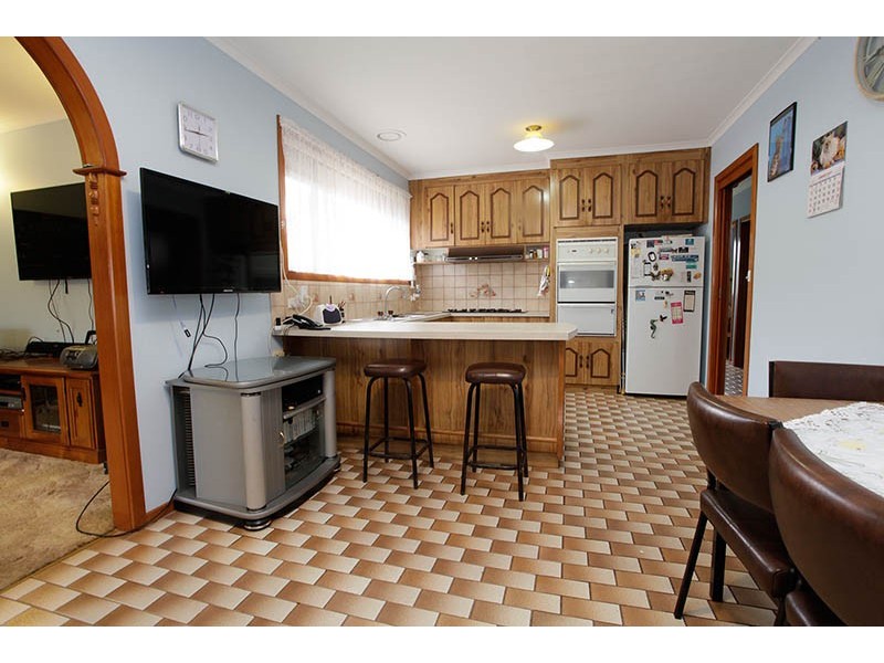 20 Canadian Parade, Corio VIC 3214