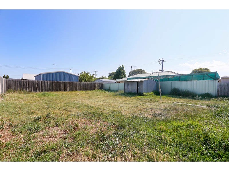 11 Alkira Avenue, Norlane VIC 3214