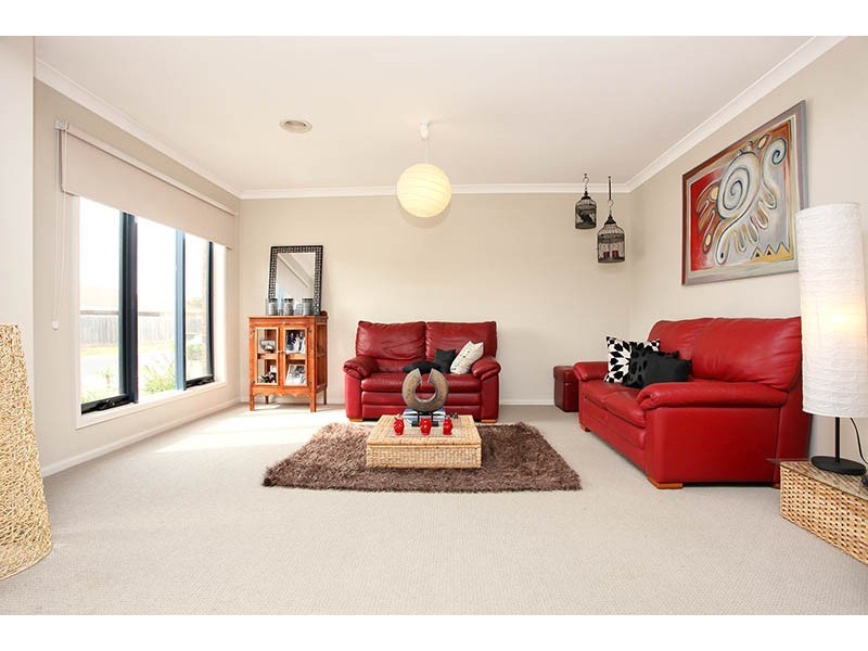 2 Sterling Mews, Tarneit VIC 3029