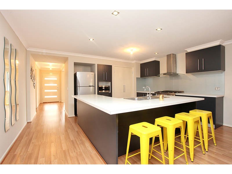 2 Sterling Mews, Tarneit VIC 3029