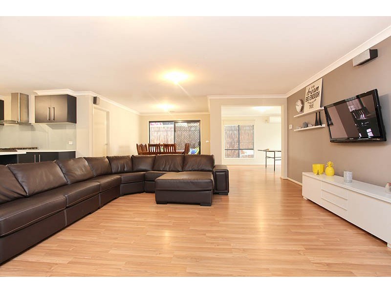 2 Sterling Mews, Tarneit VIC 3029