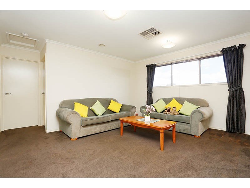 88 Blackbird Circuit, Lara VIC 3212