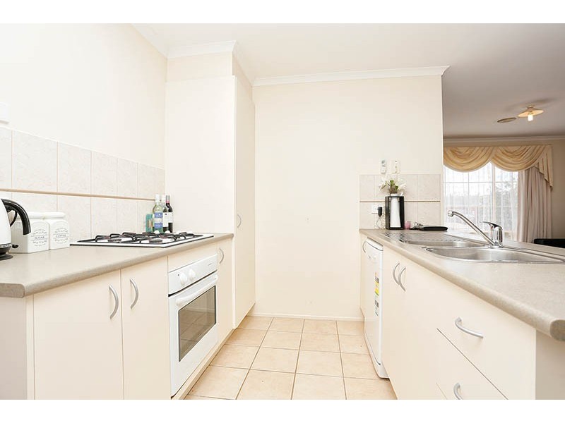 41 Greenleaf Drive, Lara VIC 3212