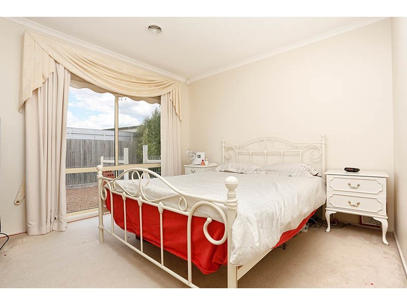 41 Greenleaf Drive, Lara VIC 3212