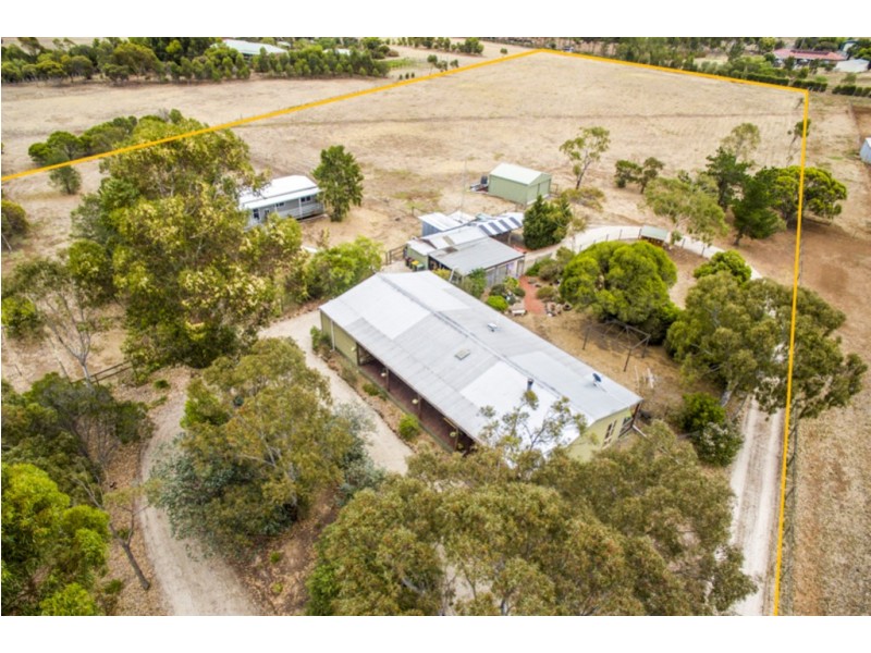 20 Houston Road, Lara VIC 3212