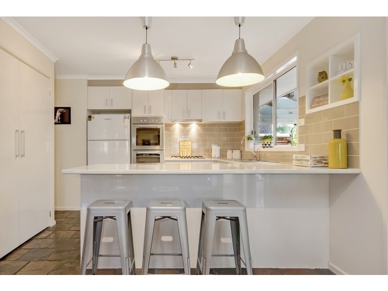 4 Michelle Court, Lara VIC 3212