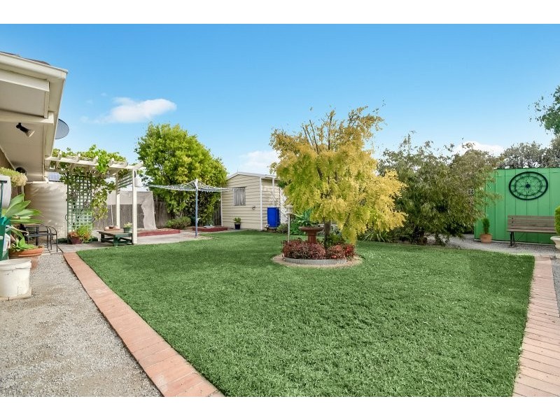 4 Michelle Court, Lara VIC 3212