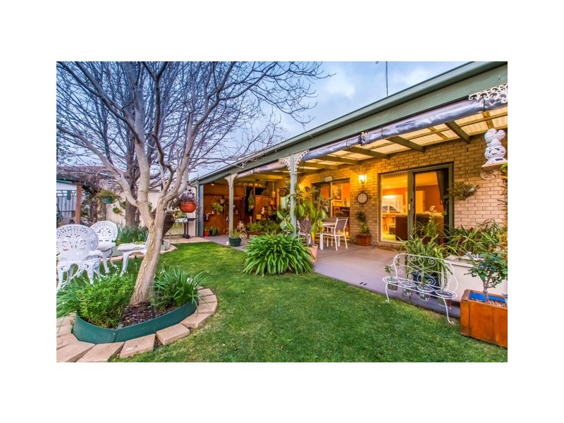 7 Sherman Court, Lovely Banks VIC 3221