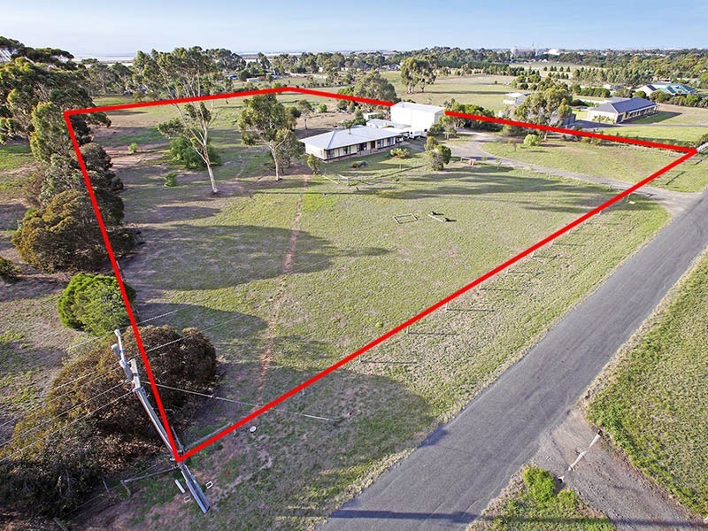 60 Kiddle Drive, Lara VIC 3212